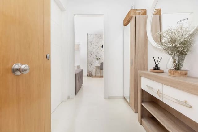 2 quarto Apartamento para venda em La Zubia com garagem - 165 000 € (Ref: 9883573)