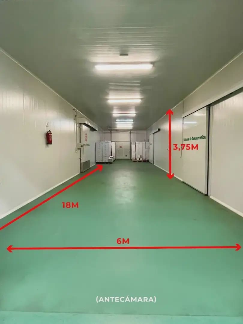 Kommersiell til salgs i Durcal - € 680 000 (Ref: 9883827)