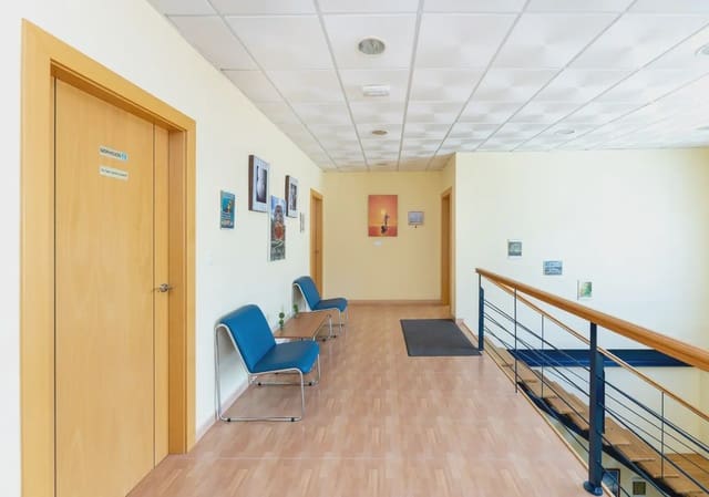 Kommersiell til salgs i Dúrcal - € 680 000 (Ref: 9883827)