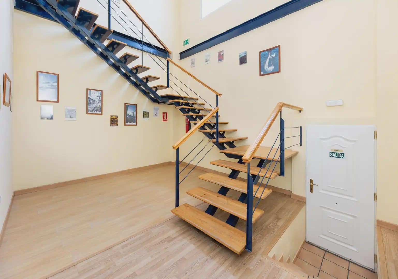 Kommersiell til salgs i Durcal - € 680 000 (Ref: 9883827)