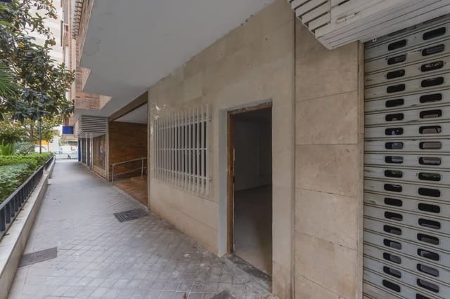 Commercial for rent in Cervantes, Granada city - € 820 (Ref: 9889266)