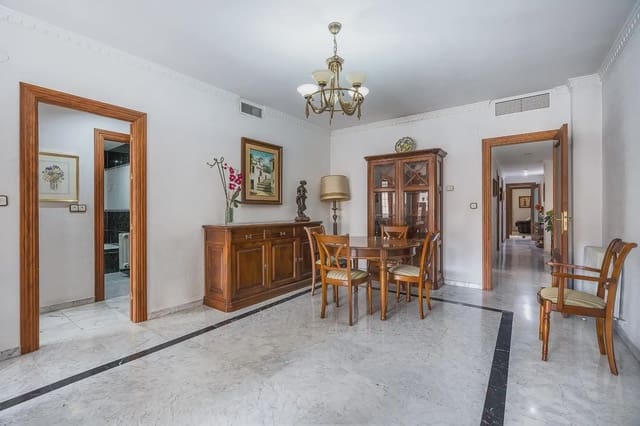 4 makuuhuone Asunto myytävänä paikassa Pajaritos - Plaza de Toros, Granada kaupunki mukana 
autotalli - 550 000 € (Ref: 9889267)