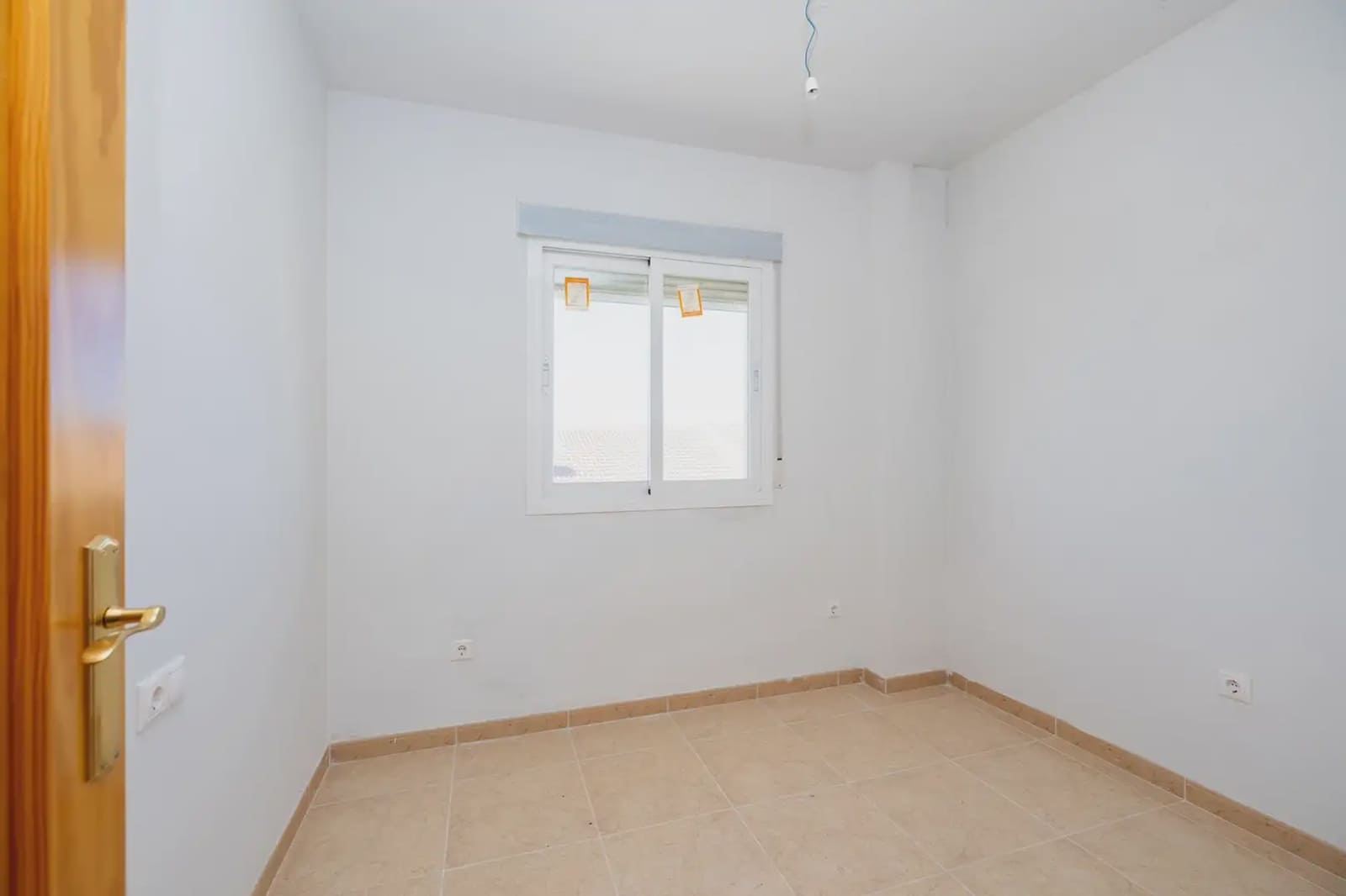 3 bedroom Terraced Villa for sale in Torre-Cardela with garage - € 55,000 (Ref: 9889359)