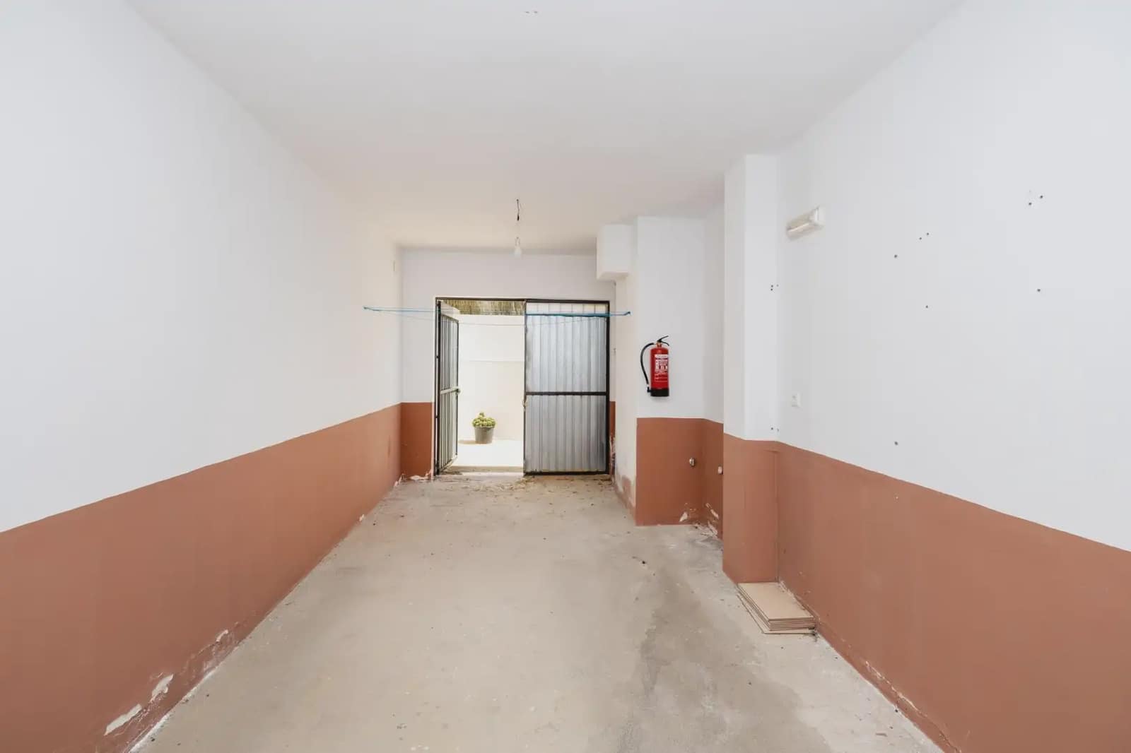 3 bedroom Terraced Villa for sale in Torre-Cardela with garage - € 55,000 (Ref: 9889359)