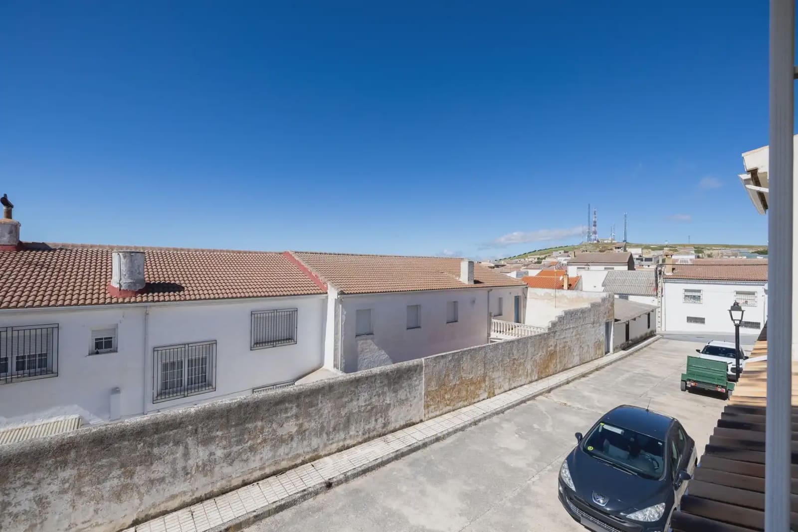 3 bedroom Terraced Villa for sale in Torre-Cardela with garage - € 55,000 (Ref: 9889359)