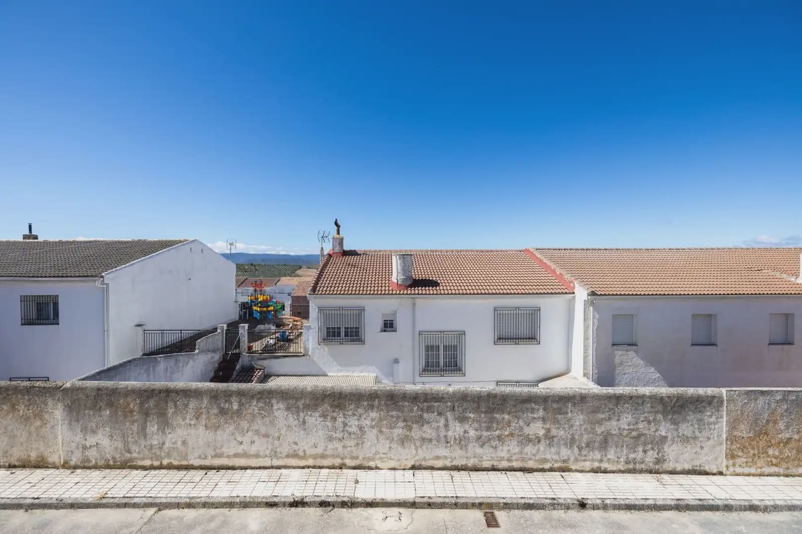 3 bedroom Terraced Villa for sale in Torre-Cardela with garage - € 55,000 (Ref: 9889359)