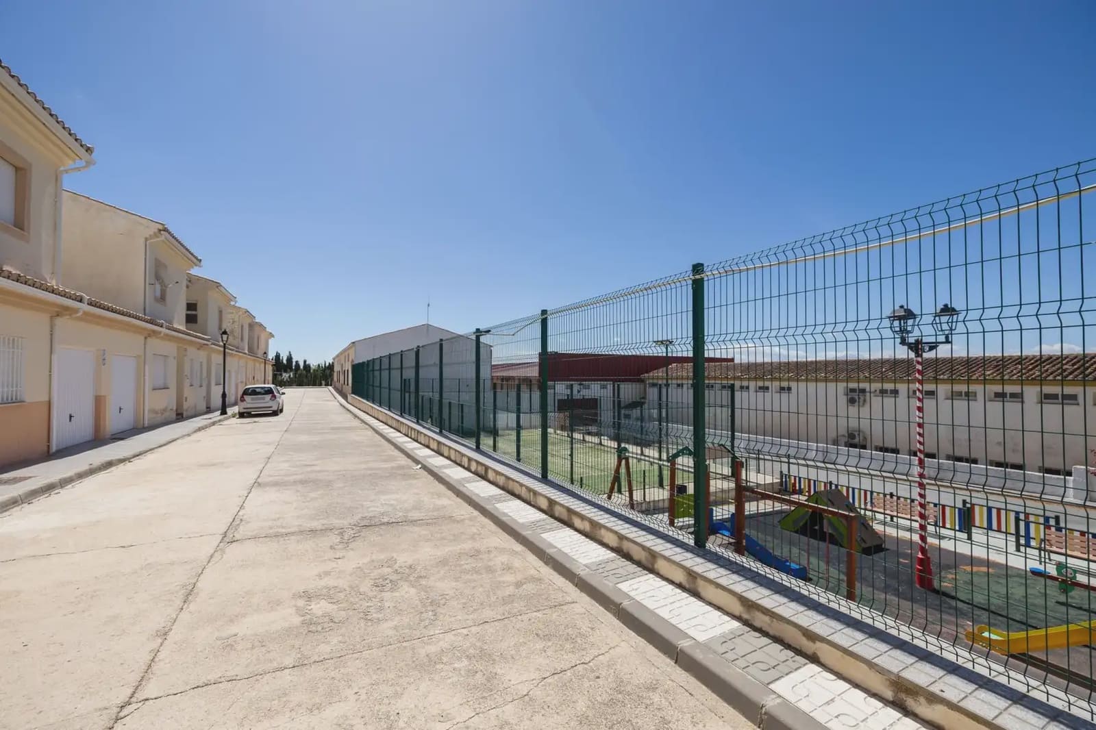3 bedroom Terraced Villa for sale in Torre-Cardela with garage - € 55,000 (Ref: 9889359)