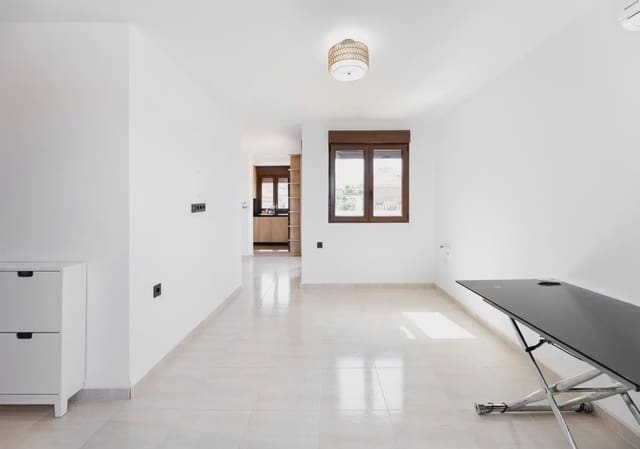 3 slaapkamer Penthouse te koop in Gójar - € 229.500 (Ref: 9889575)