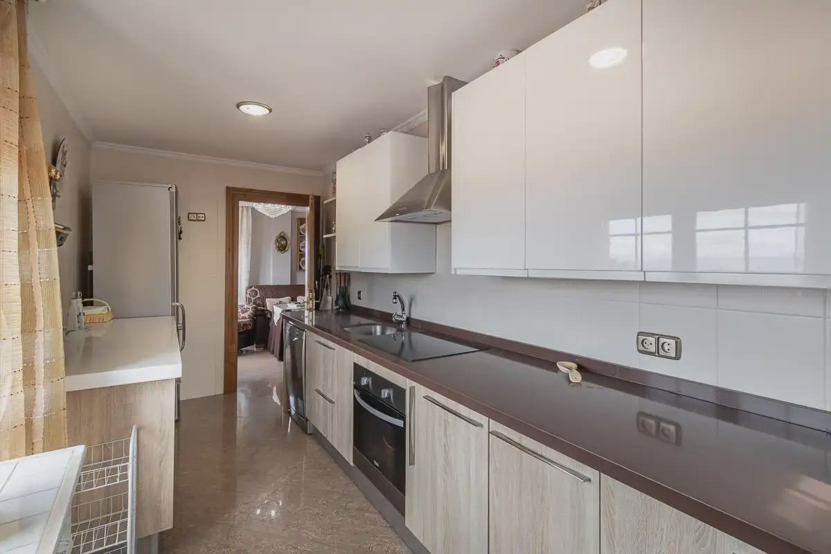 7 chambre Finca/Maison de Campagne à vendre à Huetor Vega avec piscine garage - 790 000 € (Ref: 9889635)