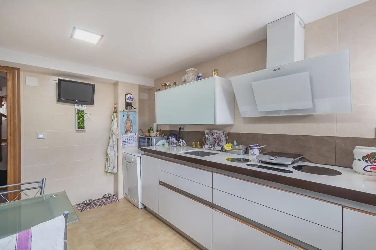 7 chambre Finca/Maison de Campagne à vendre à Huetor Vega avec piscine garage - 790 000 € (Ref: 9889635)