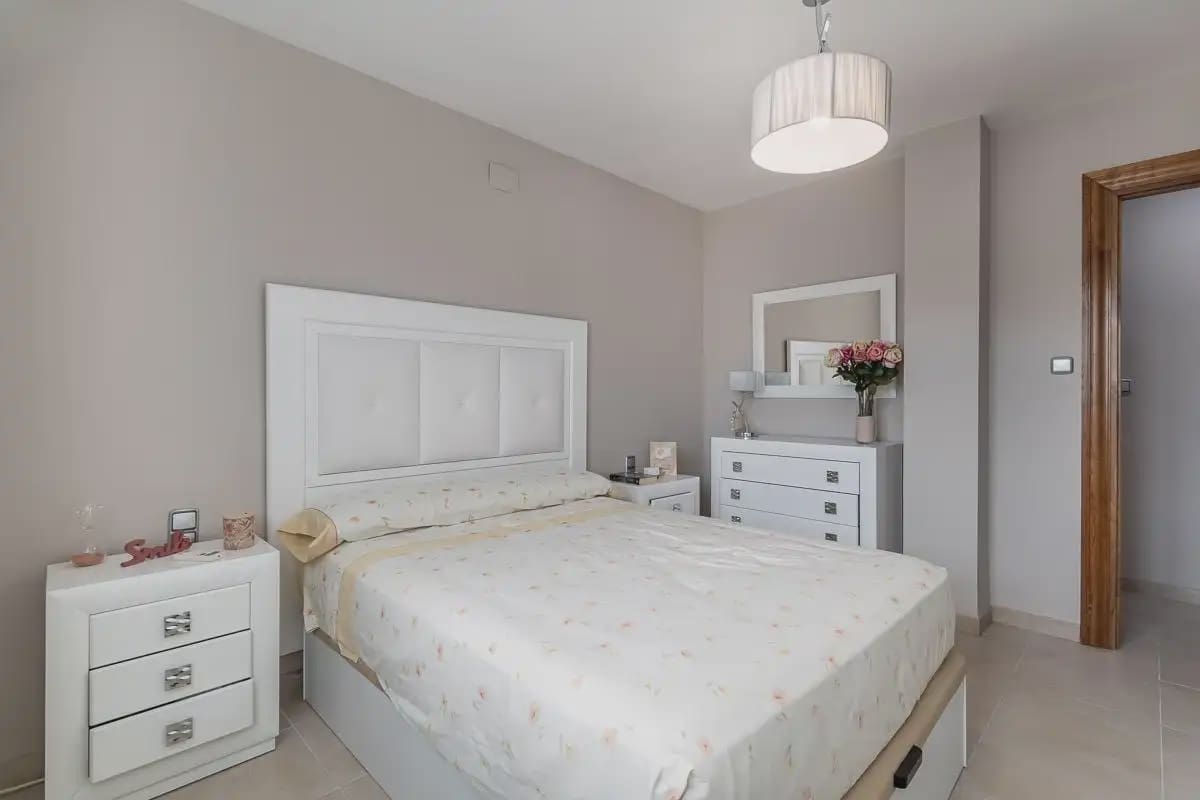 7 chambre Finca/Maison de Campagne à vendre à Huetor Vega avec piscine garage - 790 000 € (Ref: 9889635)