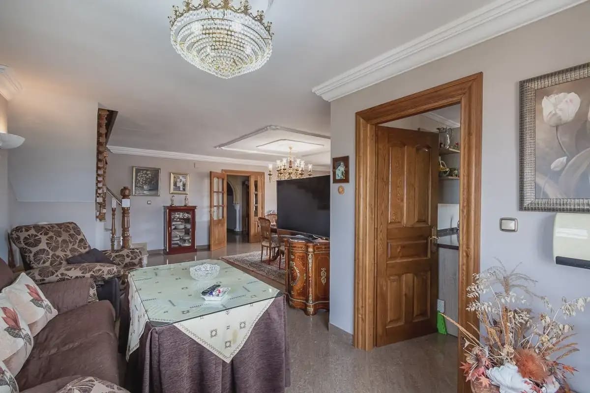 7 chambre Finca/Maison de Campagne à vendre à Huetor Vega avec piscine garage - 790 000 € (Ref: 9889635)