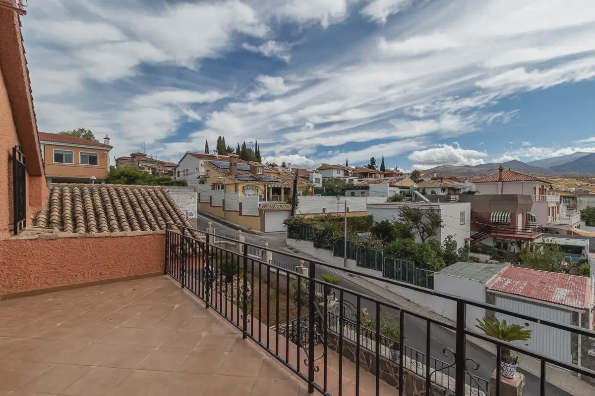 7 chambre Finca/Maison de Campagne à vendre à Huetor Vega avec piscine garage - 790 000 € (Ref: 9889635)