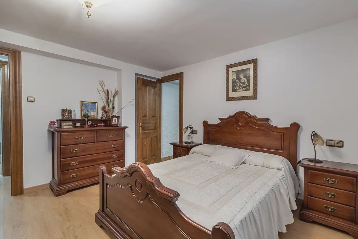 7 chambre Finca/Maison de Campagne à vendre à Huetor Vega avec piscine garage - 790 000 € (Ref: 9889635)