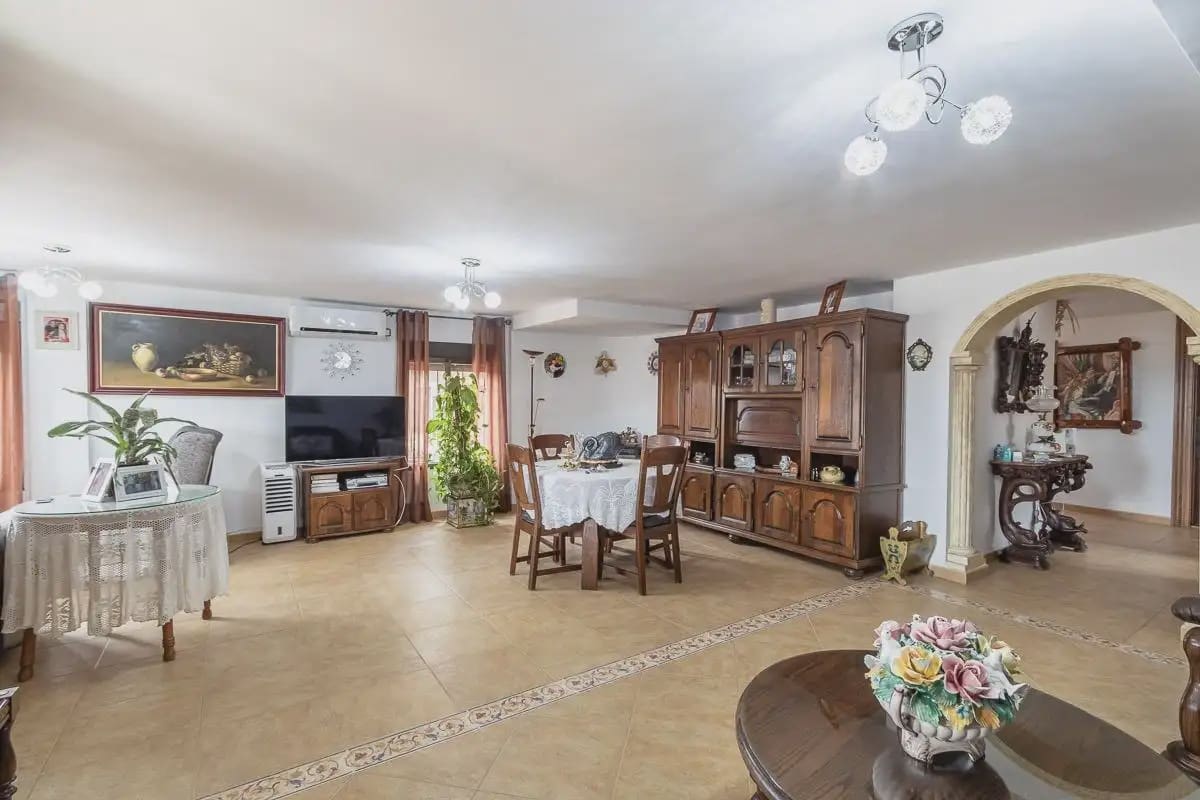 7 chambre Finca/Maison de Campagne à vendre à Huetor Vega avec piscine garage - 790 000 € (Ref: 9889635)