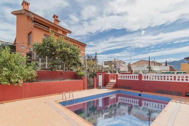 7 Zimmer Finca/Landgut zu verkaufen in Huétor Vega mit Pool Garage - 790.000 € (Ref: 9889635)