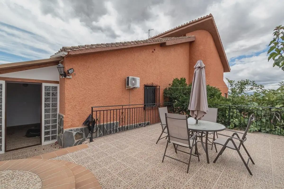 7 chambre Finca/Maison de Campagne à vendre à Huetor Vega avec piscine garage - 790 000 € (Ref: 9889635)