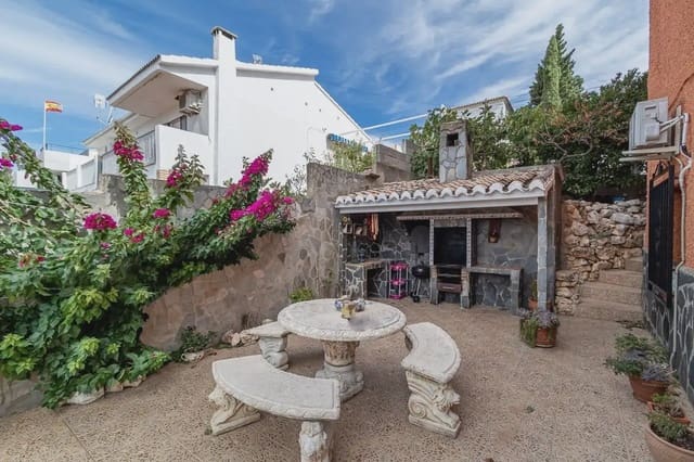 7 Zimmer Finca/Landgut zu verkaufen in Huétor Vega mit Pool Garage - 790.000 € (Ref: 9889635)