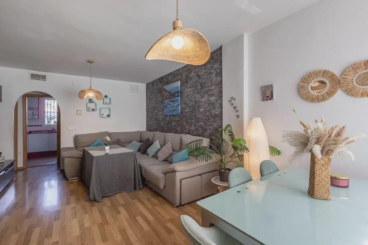 4 slaapkamer Rijtjeshuis te koop in Cajar met garage - € 248.000 (Ref: 9889704)