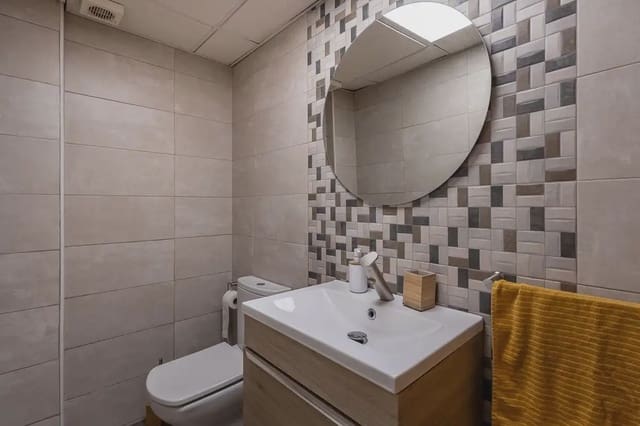 Adosado de 4 habitaciones en Cájar en venta con garaje - 248.000 € (Ref: 9889704)