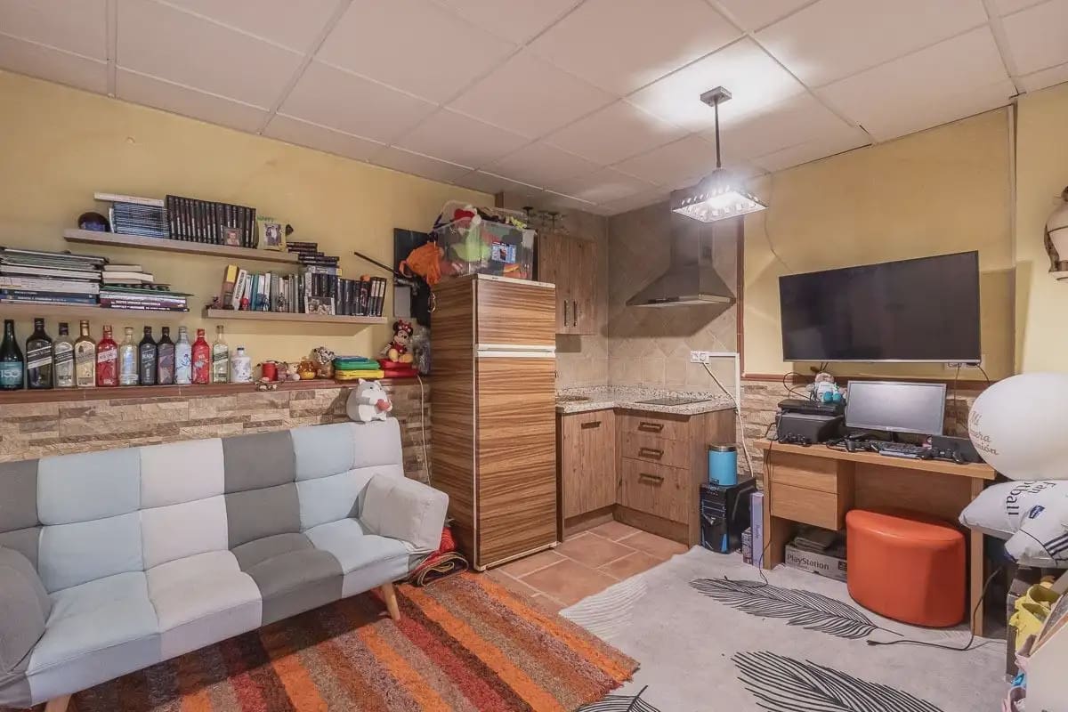4 slaapkamer Rijtjeshuis te koop in Cajar met garage - € 248.000 (Ref: 9889704)