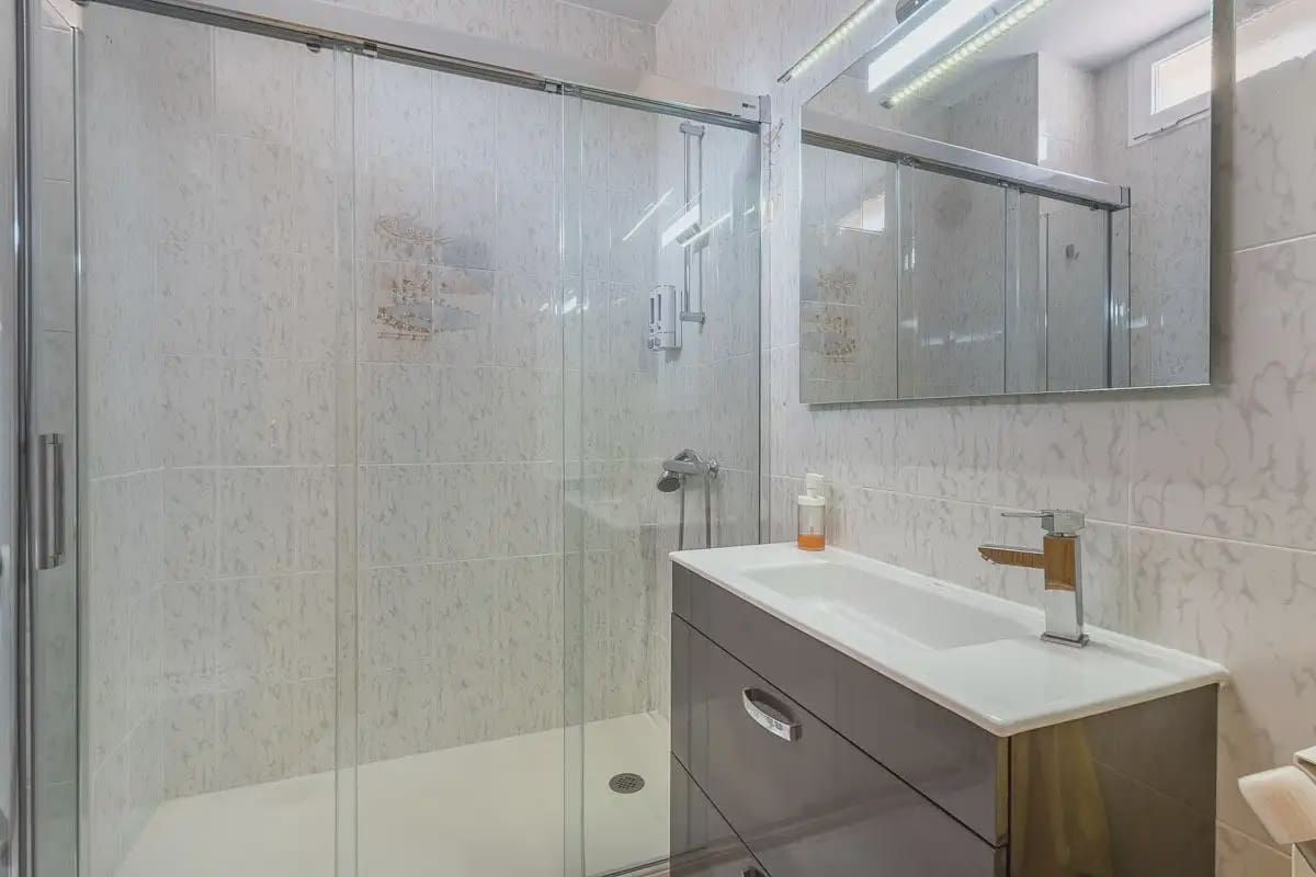 Adosado de 3 habitaciones en Ogíjares en venta con piscina garaje - 370.000 € (Ref: 9889706)
