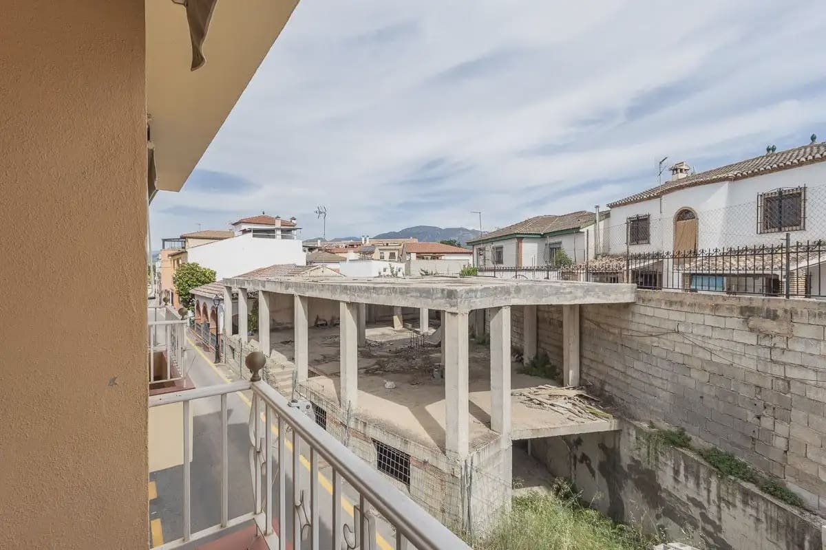 Adosado de 3 habitaciones en Ogíjares en venta con piscina garaje - 370.000 € (Ref: 9889706)