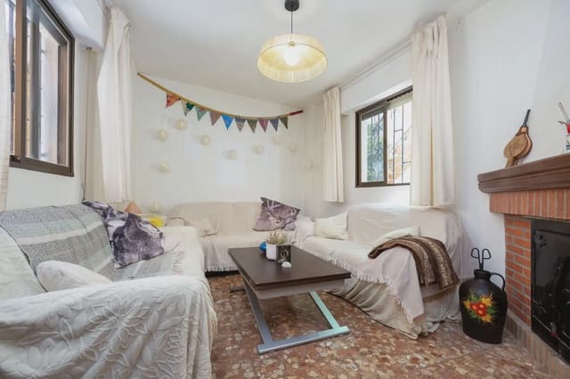 Pareado de 5 habitaciones en Güéjar Sierra en venta - 175.000 € (Ref: 9889707)