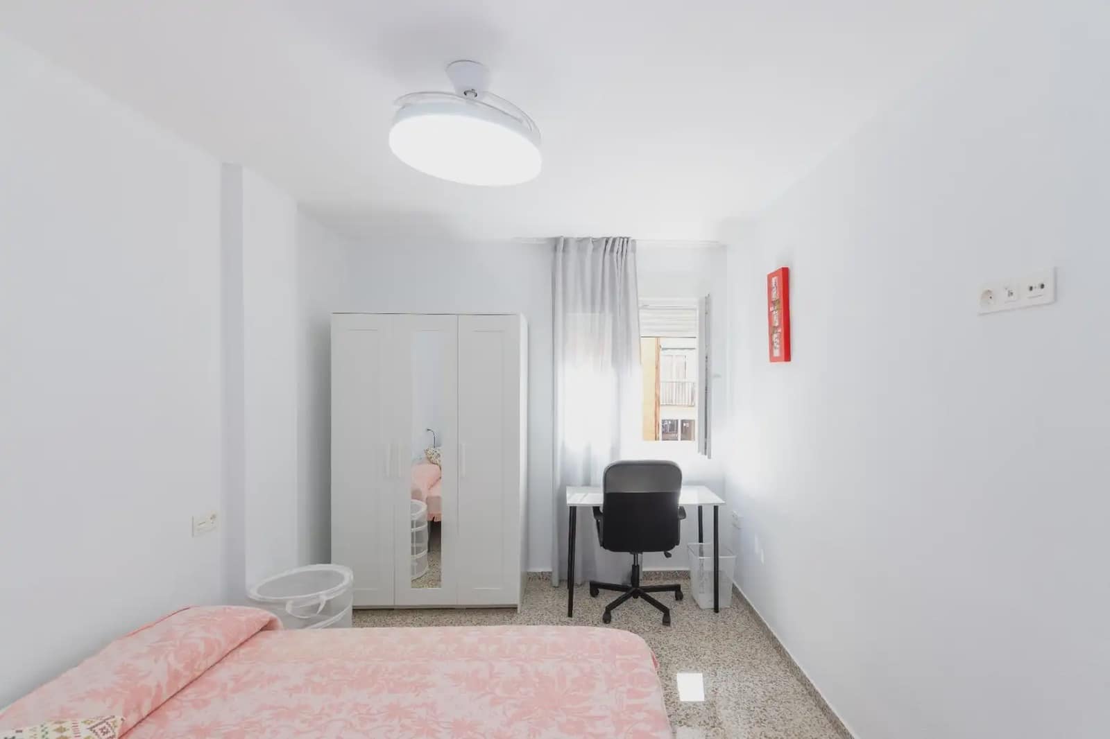 2 sypialnia Mieszkanie do wynajęcia w Miasto Grenada - 850 € (Ref: 9890662)