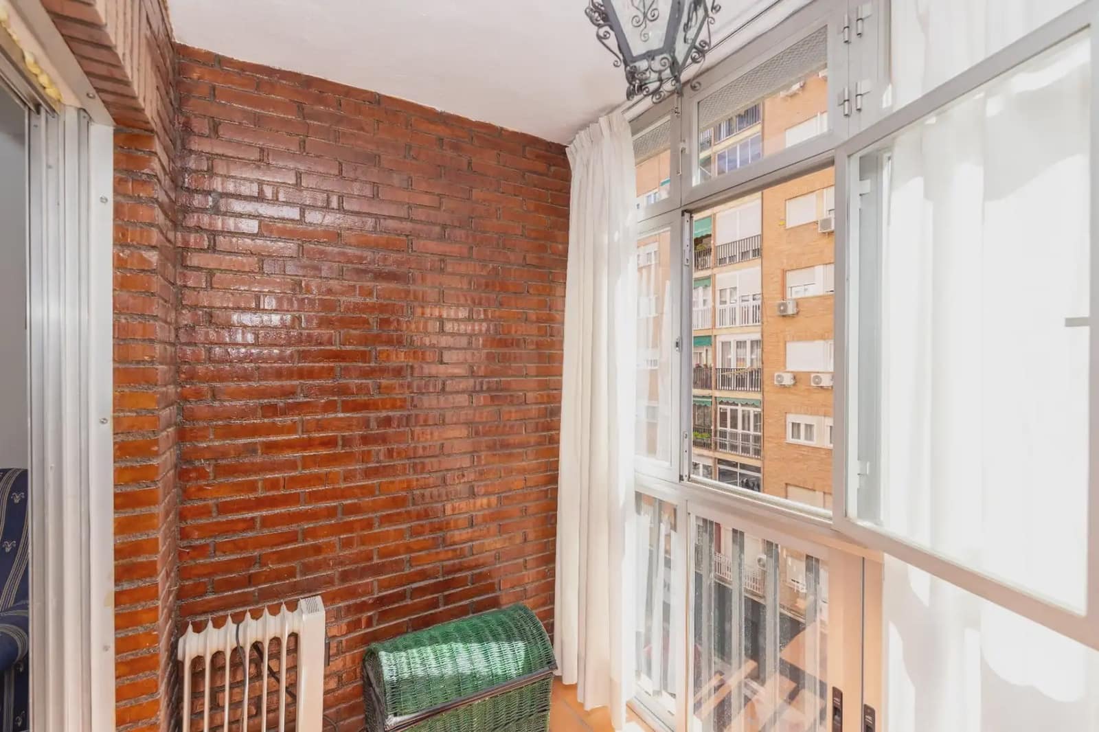 2 sypialnia Mieszkanie do wynajęcia w Miasto Grenada - 850 € (Ref: 9890662)