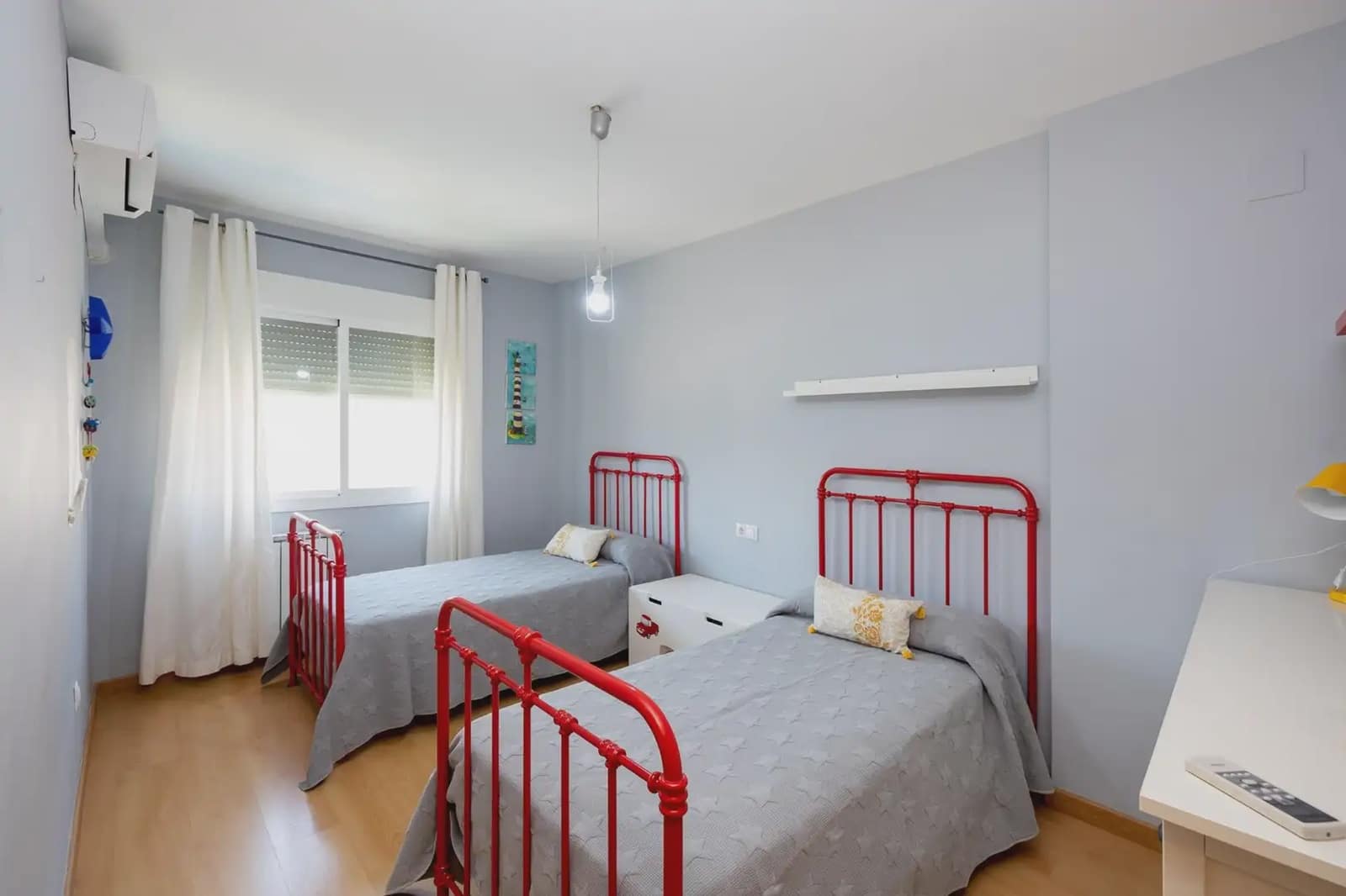 5 chambre Villa/Maison Semi-Mitoyenne à vendre à Vegas del Genil avec garage - 265 000 € (Ref: 9890665)