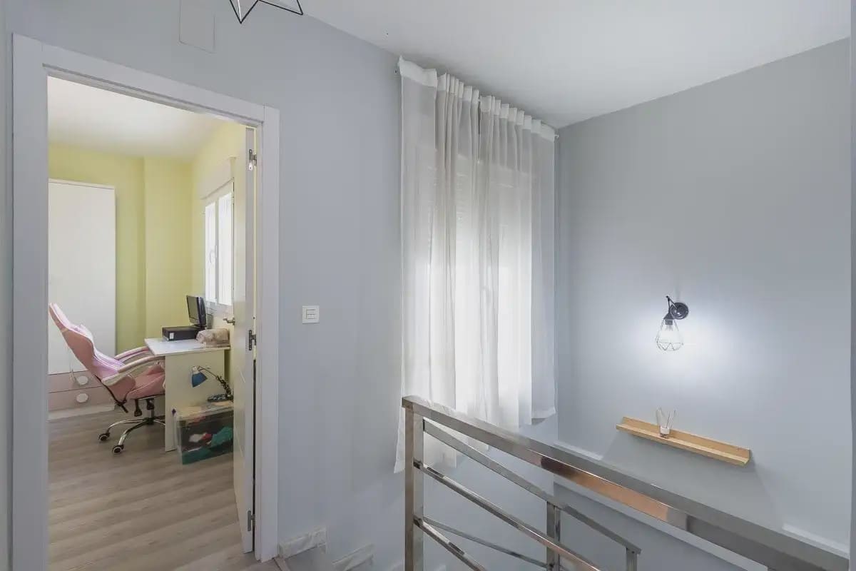 3 quarto Casa em Banda para venda em Gojar com garagem - 249 000 € (Ref: 9890666)