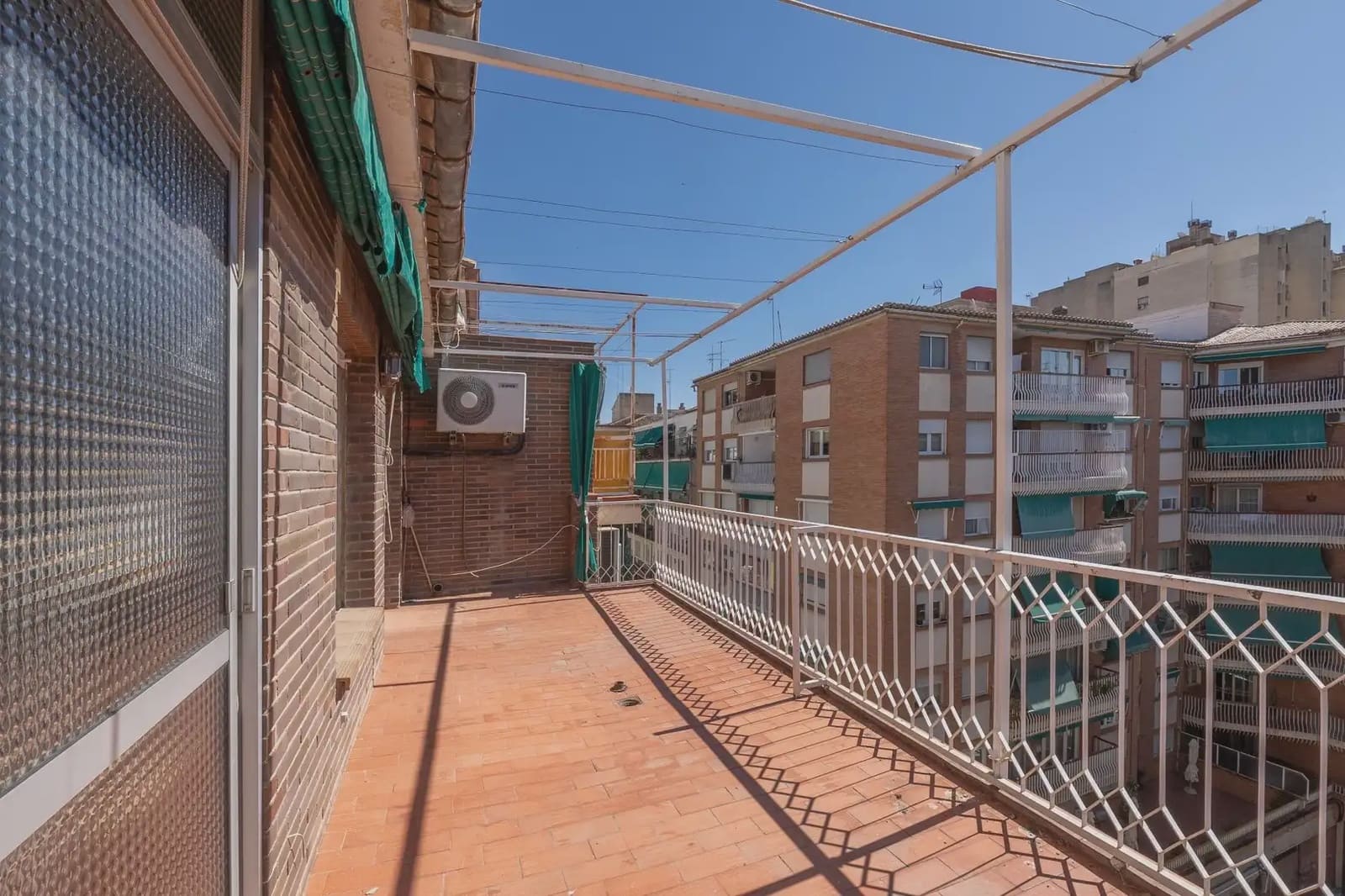 3 Zimmer Penthouse zu verkaufen in Granada Stadt - 389.000 € (Ref: 9890667)