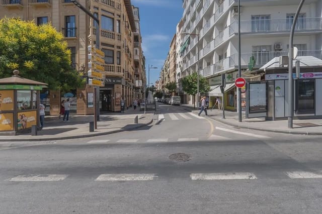 3 quarto Penthouse para venda em Pajaritos - Plaza de Toros, Granada cidade - 389 000 € (Ref: 9890667)