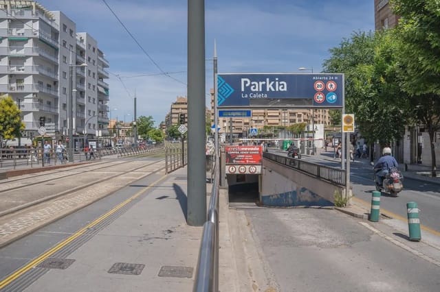 3 quarto Penthouse para venda em Pajaritos - Plaza de Toros, Granada cidade - 389 000 € (Ref: 9890667)