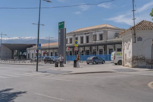 3 quarto Penthouse para venda em Pajaritos - Plaza de Toros, Granada cidade - 389 000 € (Ref: 9890667)