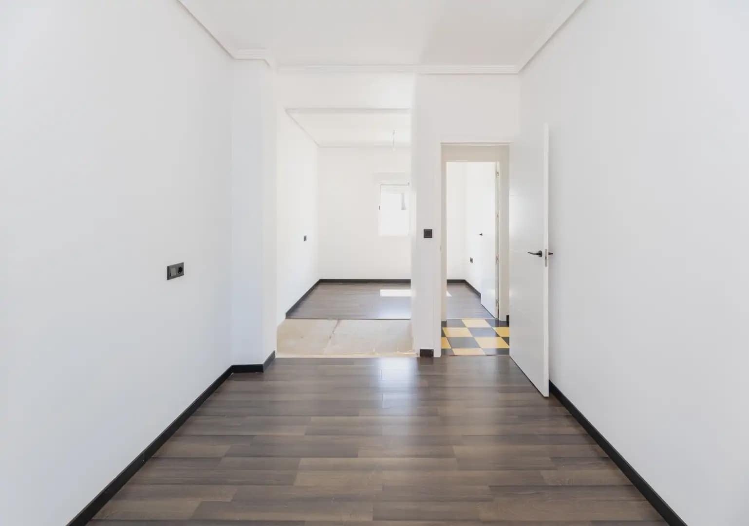 Piso de 3 habitaciones en Granada ciudad en venta - 139.000 € (Ref: 9891376)