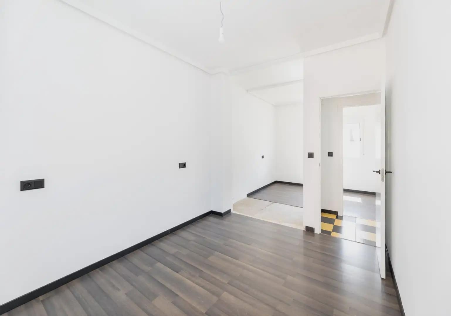 Piso de 3 habitaciones en Granada ciudad en venta - 139.000 € (Ref: 9891376)