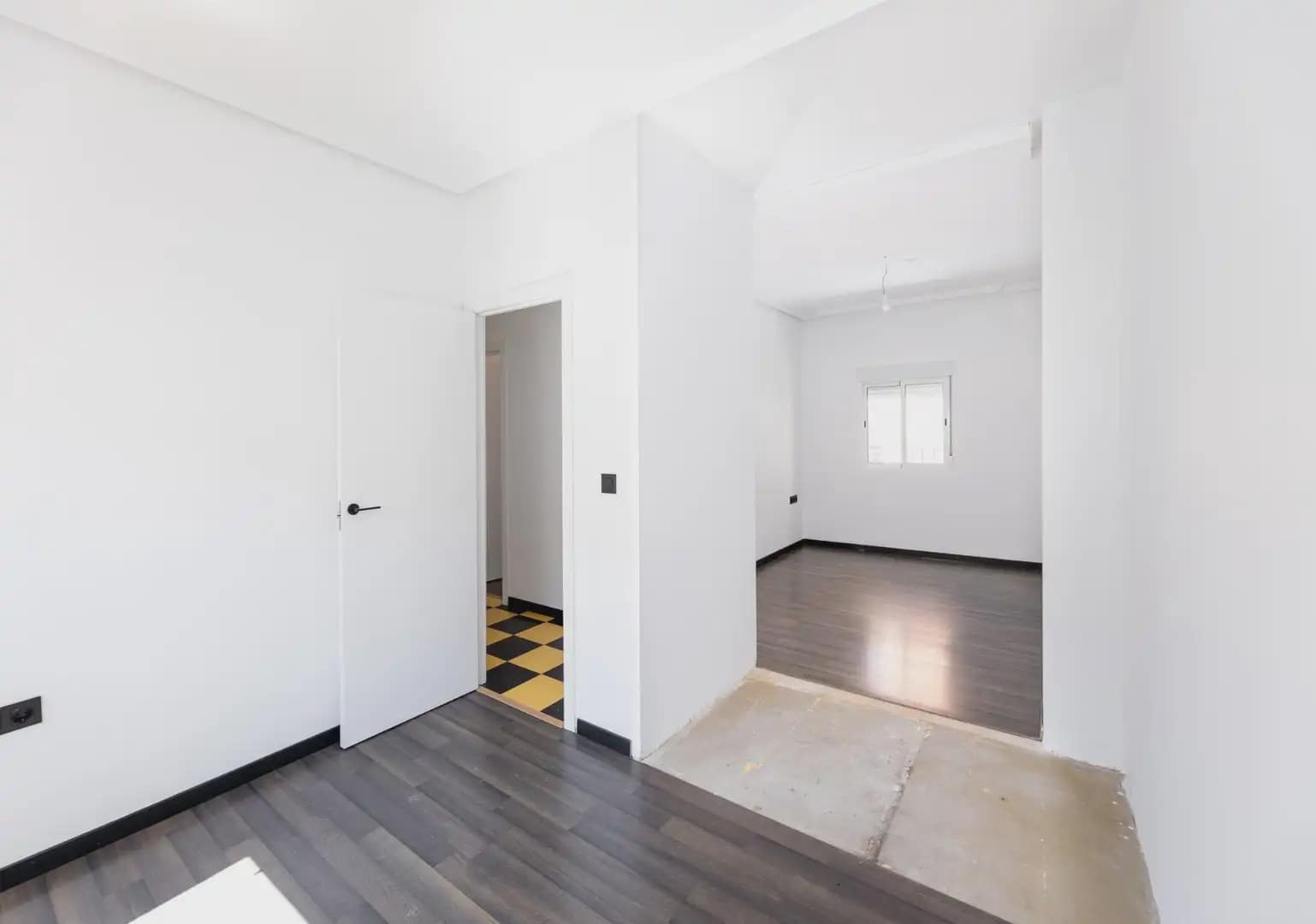 Piso de 3 habitaciones en Granada ciudad en venta - 139.000 € (Ref: 9891376)
