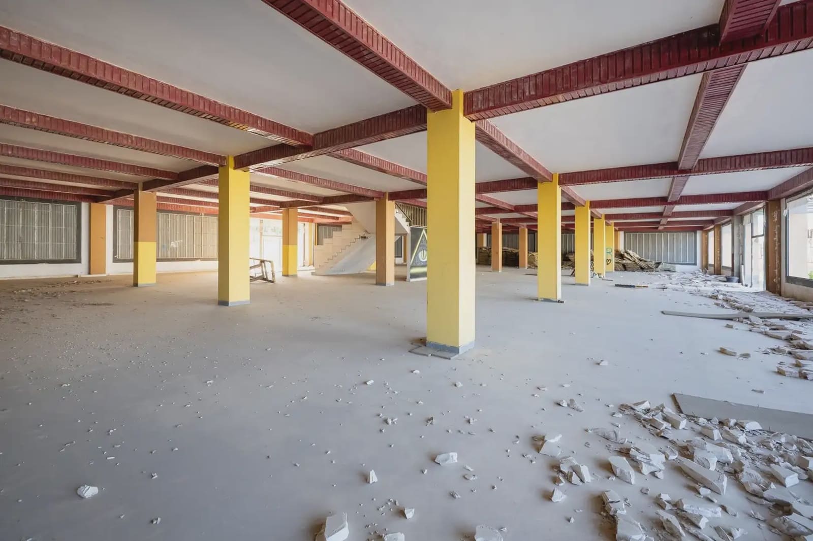 Comercial para venda em Albolote - 3 000 000 € (Ref: 9892951)