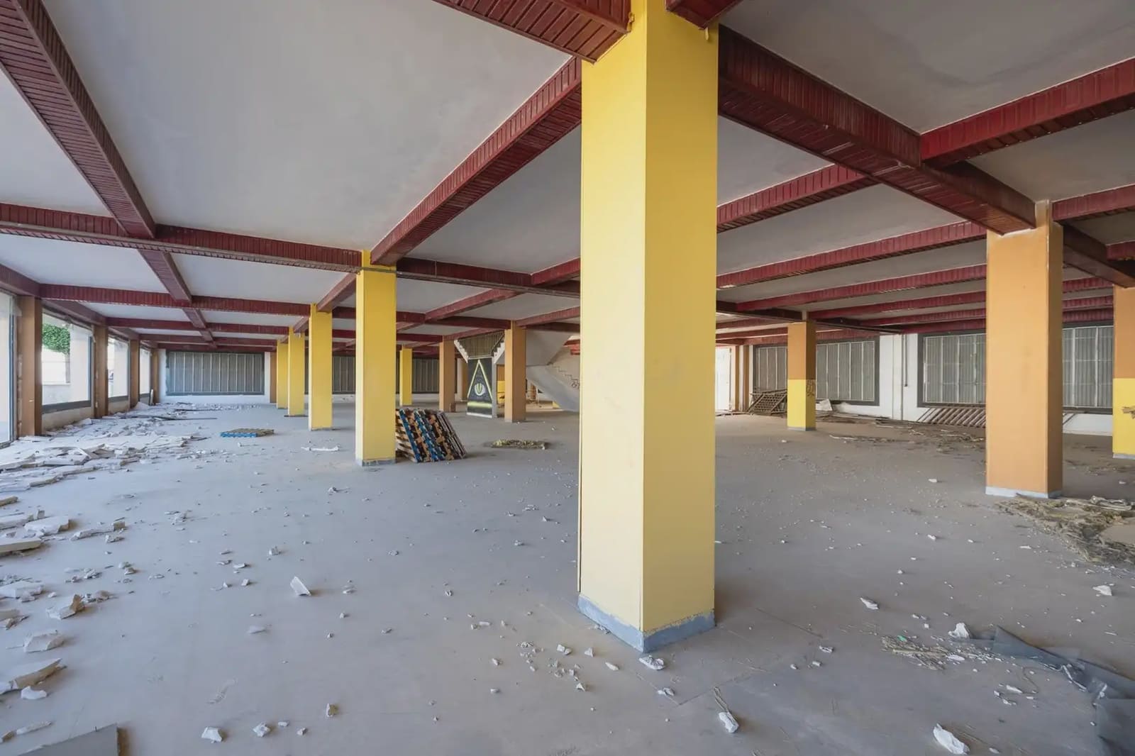 Comercial para venda em Albolote - 3 000 000 € (Ref: 9892951)