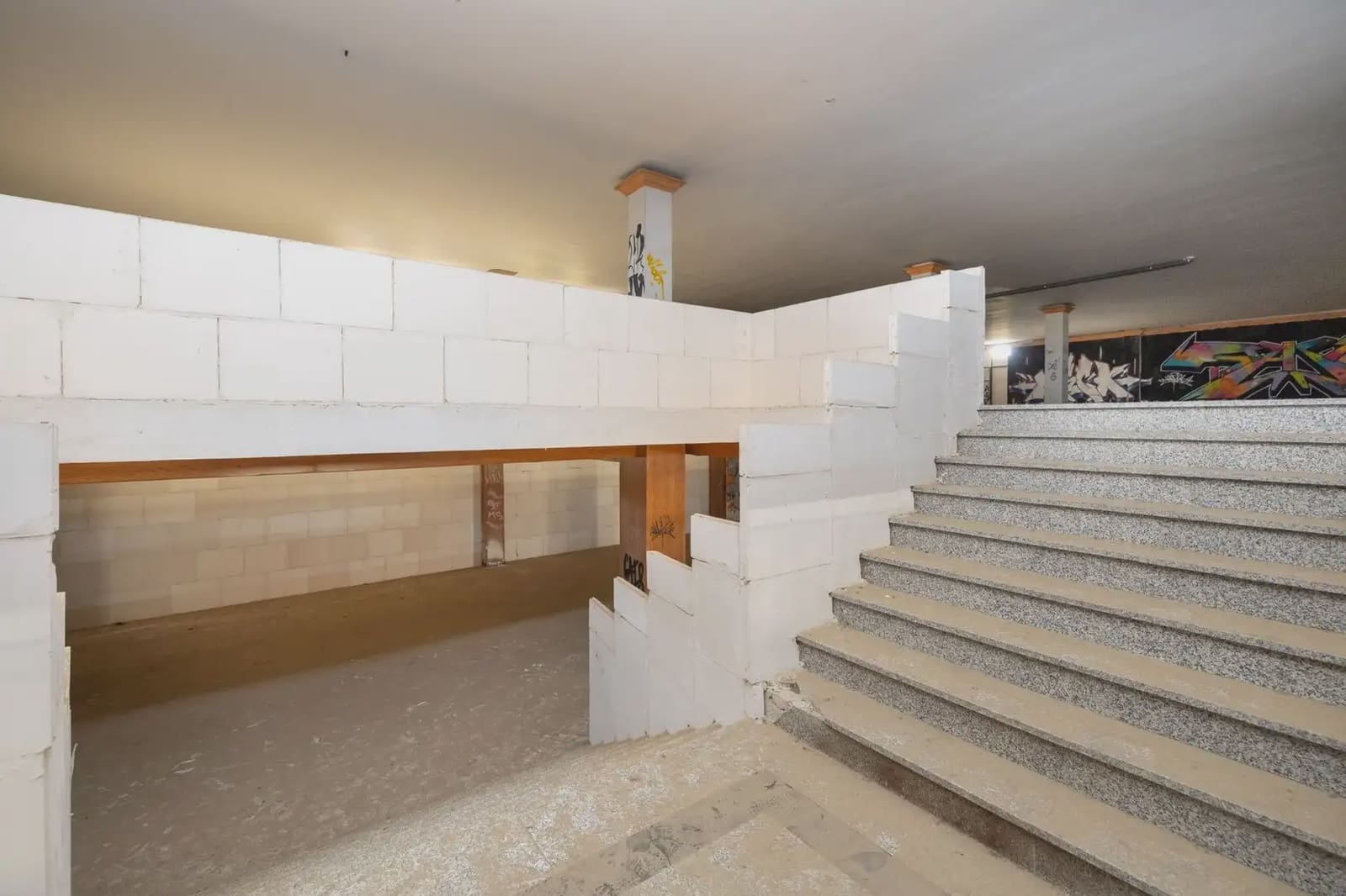 Comercial para venda em Albolote - 3 000 000 € (Ref: 9892951)