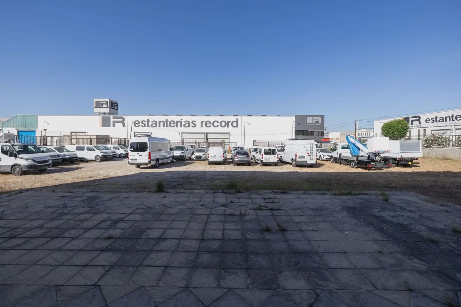 Comercial para venda em Albolote - 3 000 000 € (Ref: 9892951)