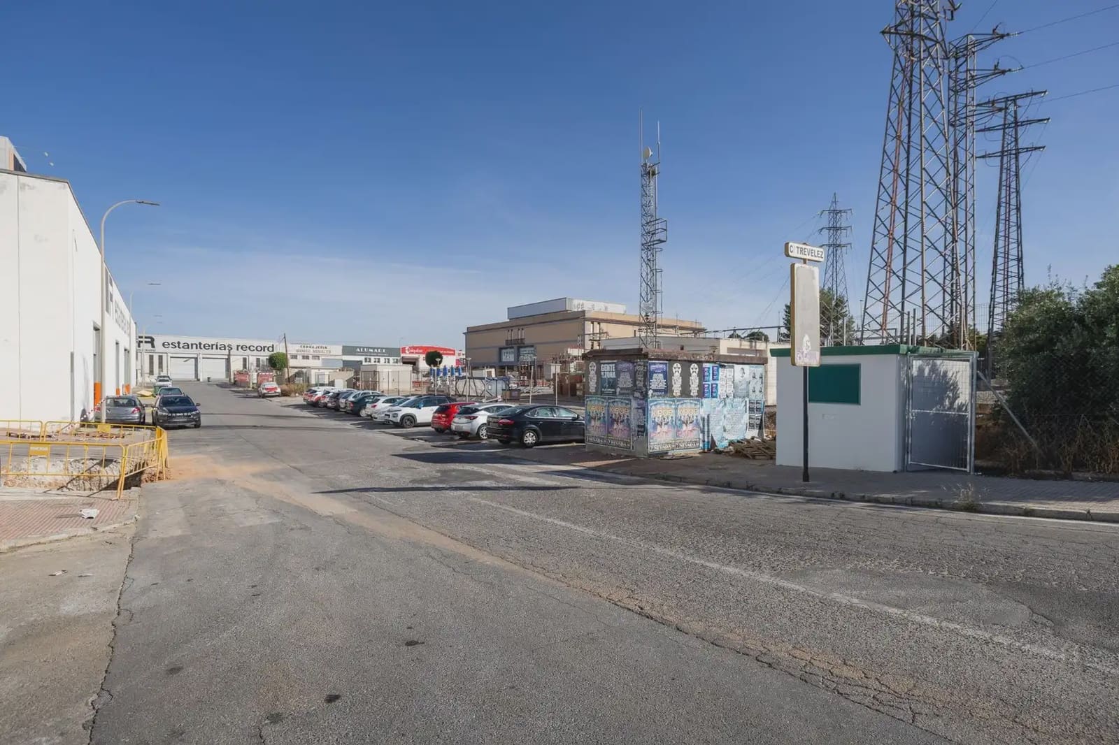 Comercial para venda em Albolote - 3 000 000 € (Ref: 9892951)