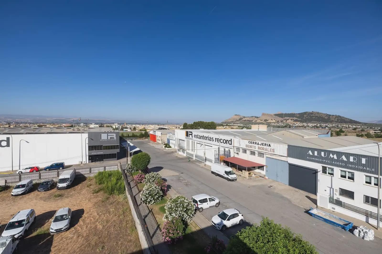 Comercial para venda em Albolote - 3 000 000 € (Ref: 9892951)