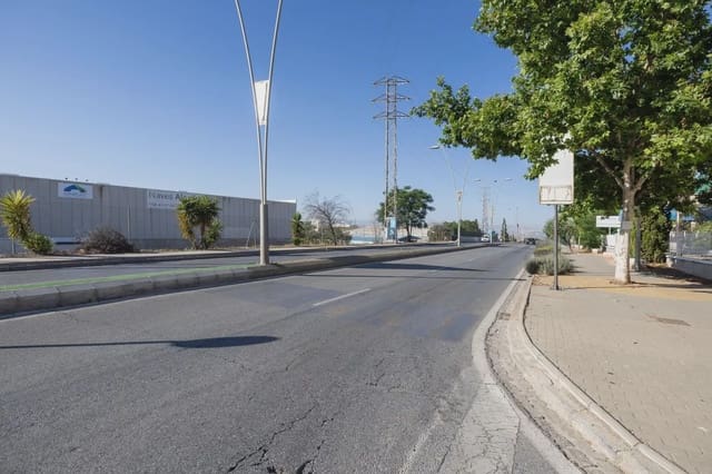 Comercial para venda em Albolote - 3 000 000 € (Ref: 9892951)