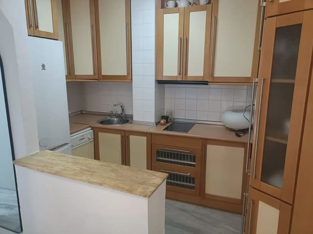 2 slaapkamer Flat te huur in Centro - Sagrario, Granada stad - € 850 (Ref: 9893538)