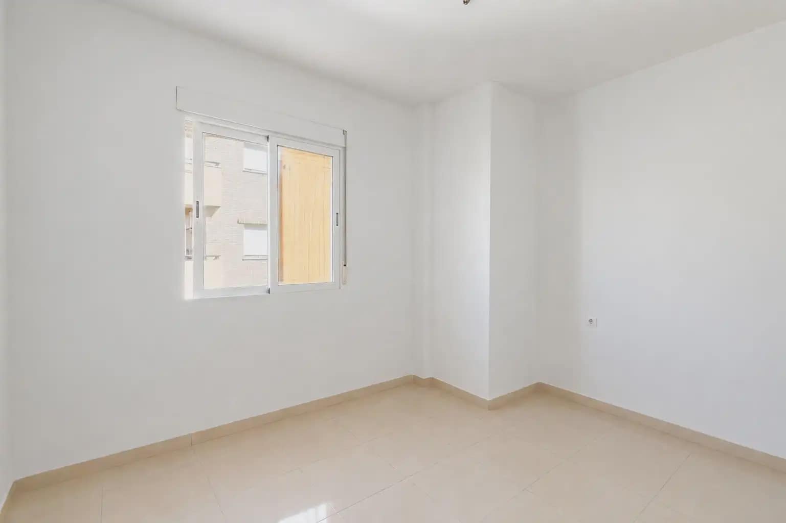 3 soverom Leilighet til salgs i Atarfe med garasje - € 189 000 (Ref: 9893539)