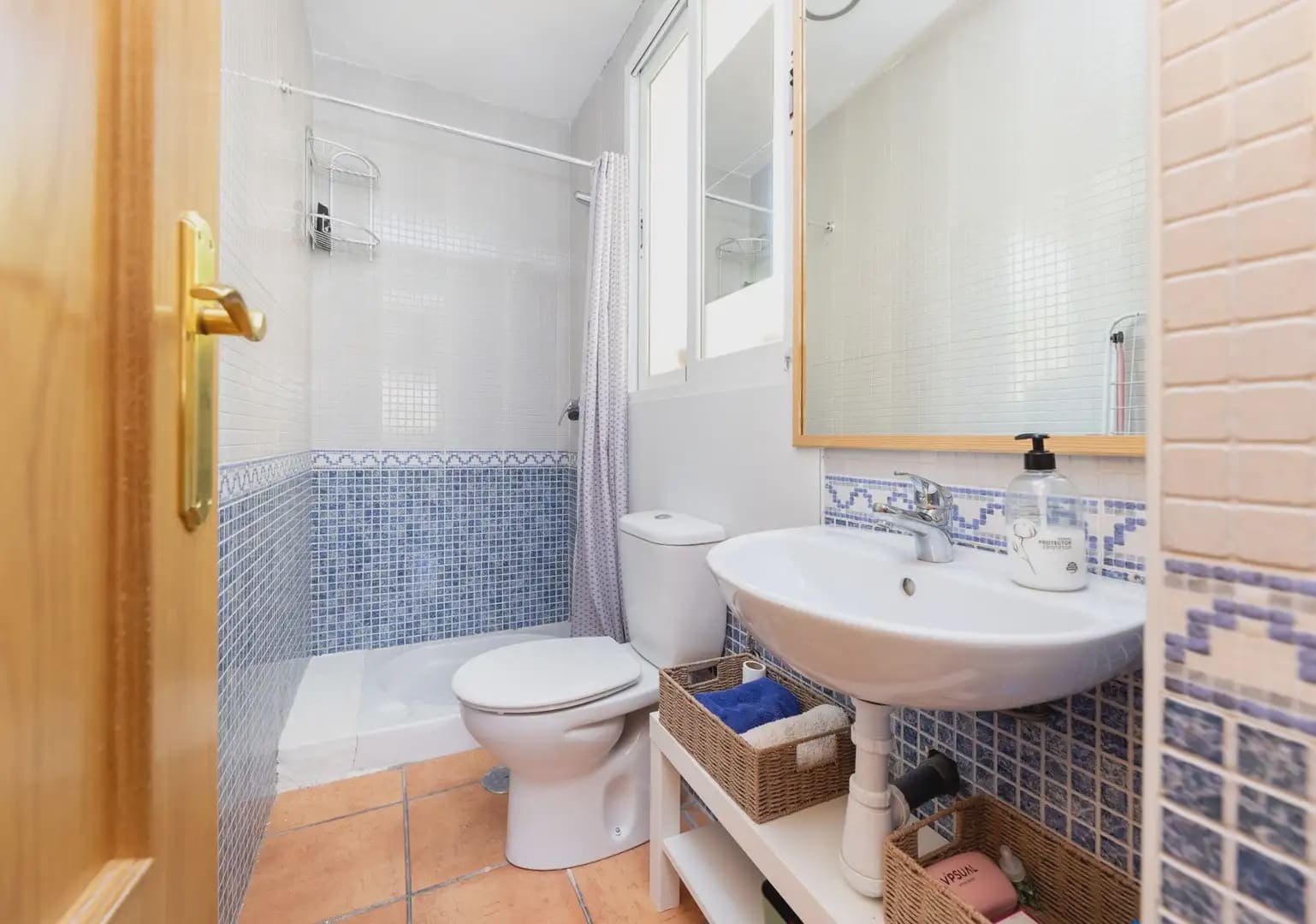 4 bedroom Townhouse for sale in La Zubia with pool garage - € 269,500 (Ref: 9893540)
