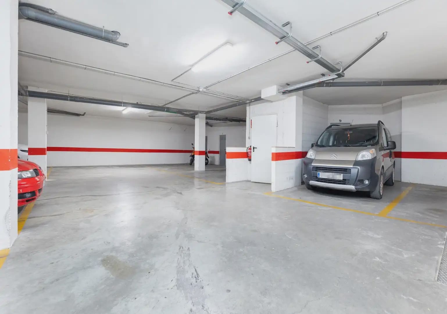 2 bedroom Penthouse for sale in Monachil with garage - € 195,000 (Ref: 9893541)